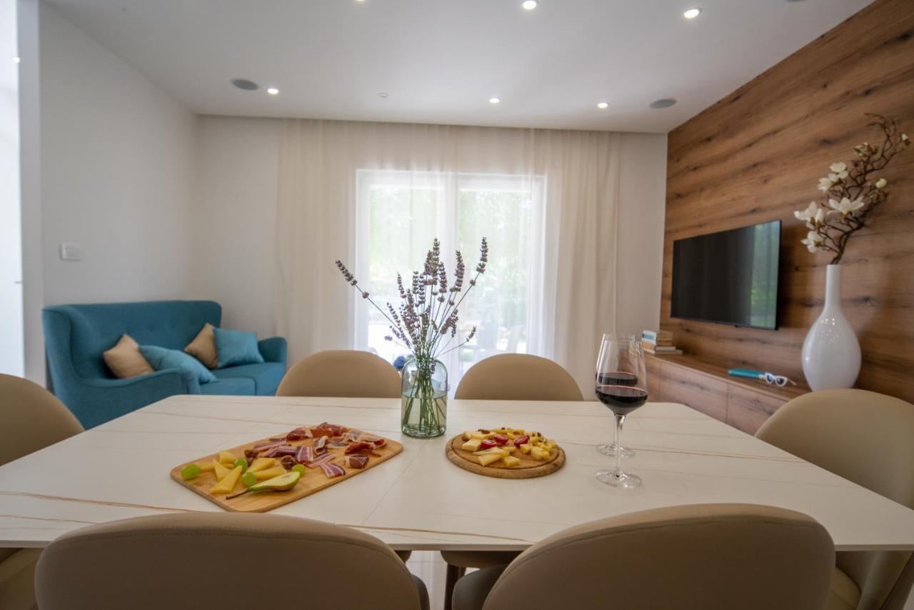 Garden Apartment Пакоштане Экстерьер фото